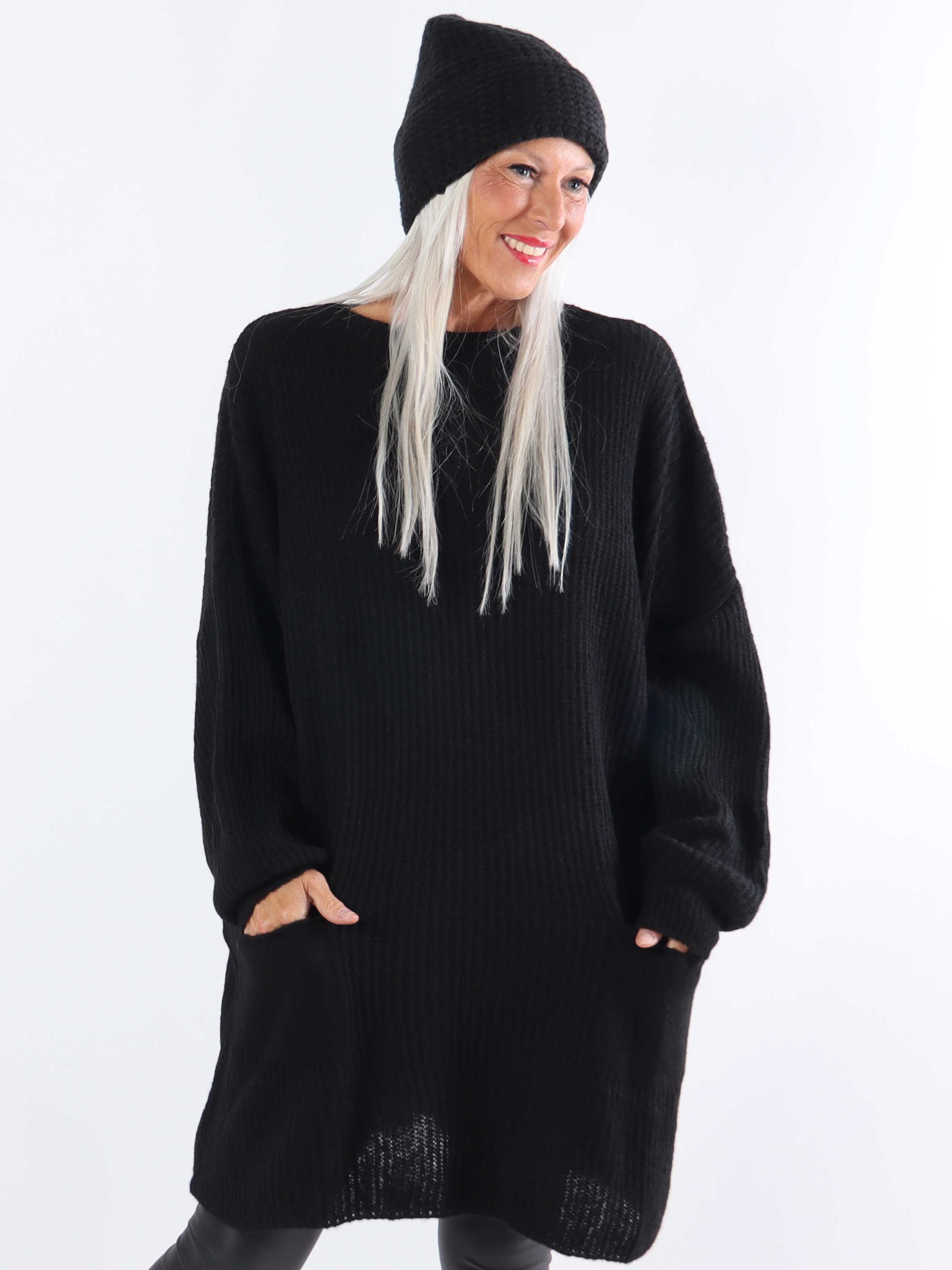 Dakota - Lång stickad blus i plus size med fickor